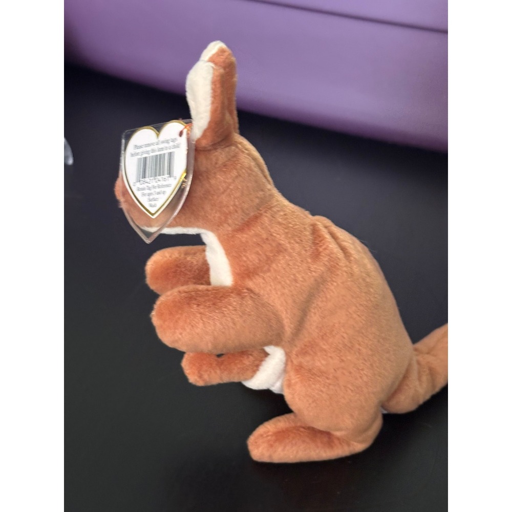 Ty Beanie Baby Pouch the Kangaroo with Joey Plush Collectible Brown 1996 Tag